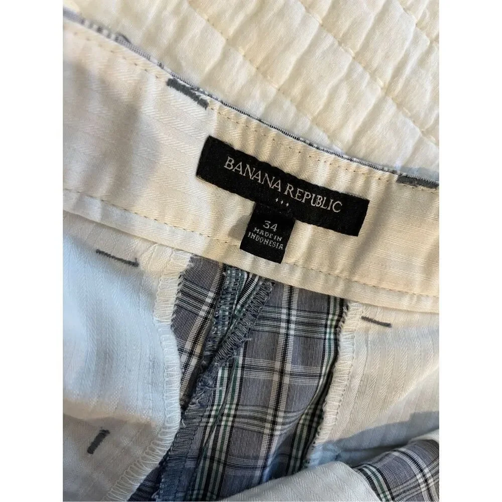 Banana Republic gray and blue plaid cotton chino shorts - 34